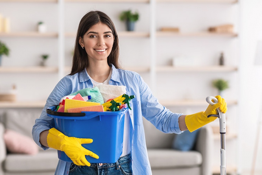 «Помощница» в Самаре - новая услуга клининга от компании «Кристальный мир»